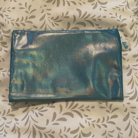 Ipsy bag - Picture 2 of 3